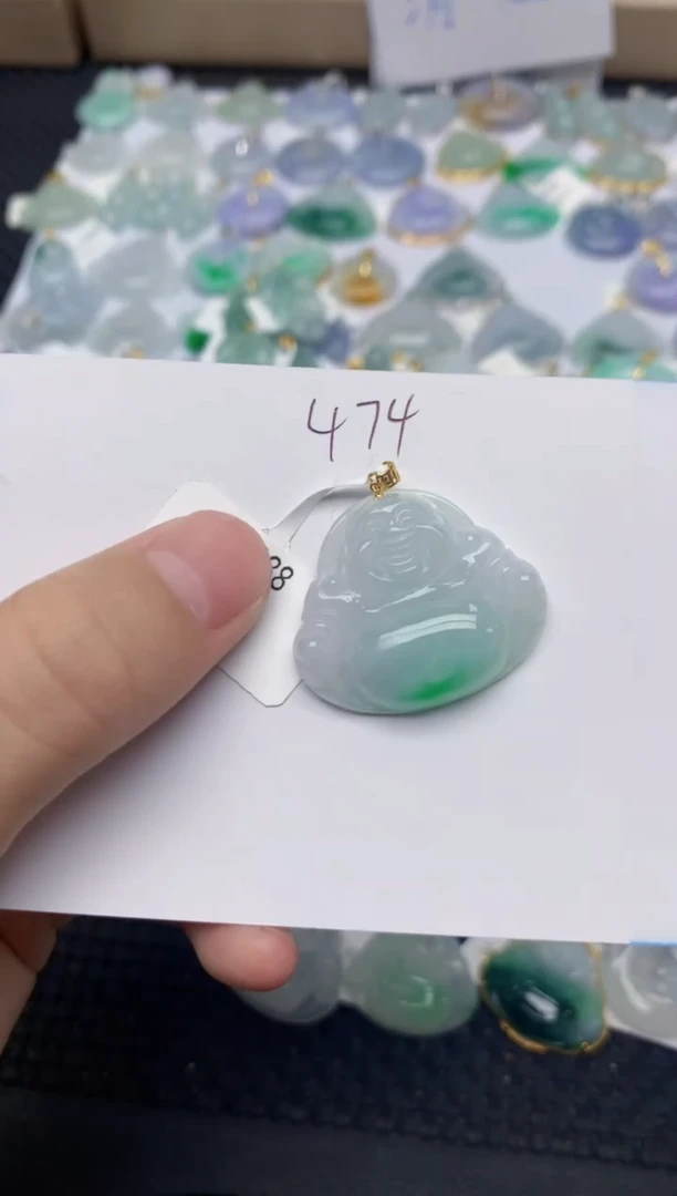 翡翠18K金镶嵌颈饰天然缅甸A货翡翠