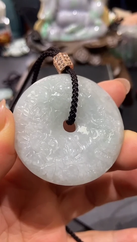 【闪购商品】翡翠未镶嵌颈饰吊坠