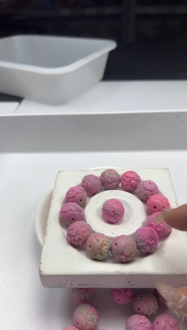 玛瑙/玉髓颈饰未镶嵌w1629凤凰牡丹珠15mm*1个