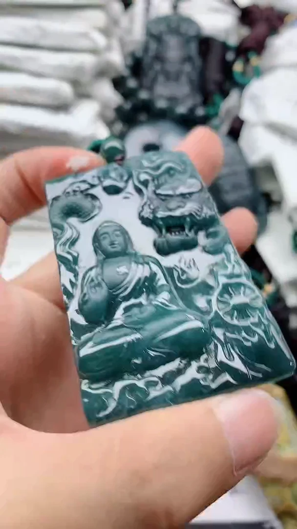 翡翠未镶嵌颈饰8888888