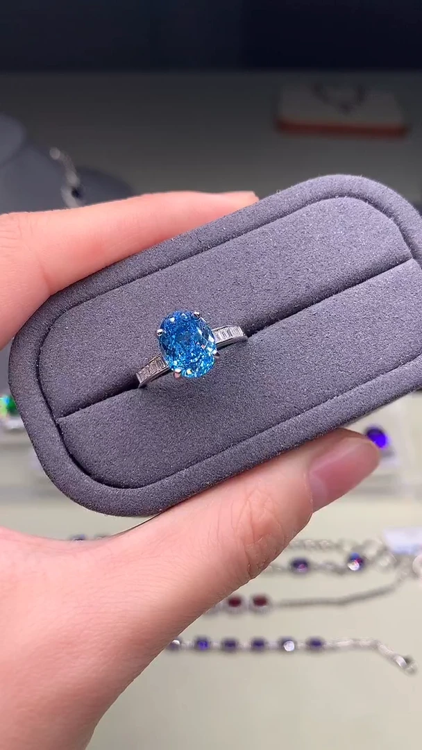 银S925镶嵌戒圈海蓝宝石········