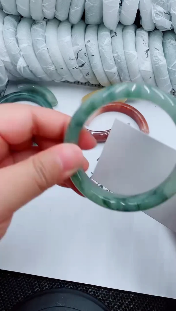 石英质玉手镯未镶嵌A42-58-59