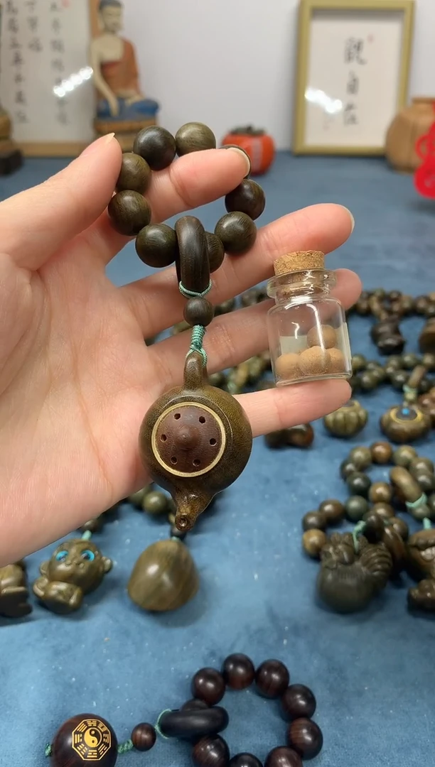 【闪购商品】维腊木（绿檀）把件把把壶香囊 送1瓶香丸