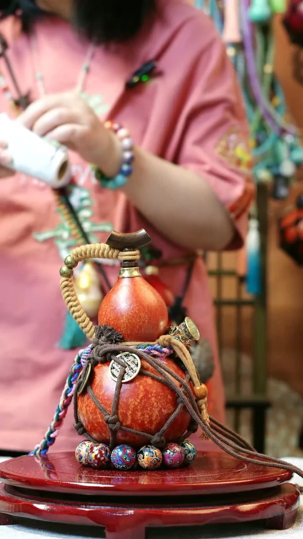 大漆酒葫芦，一物一拍送底座漏斗652