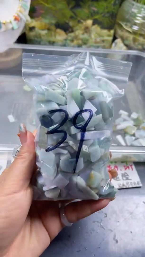 配石翡翠天然翡翠小号500克39