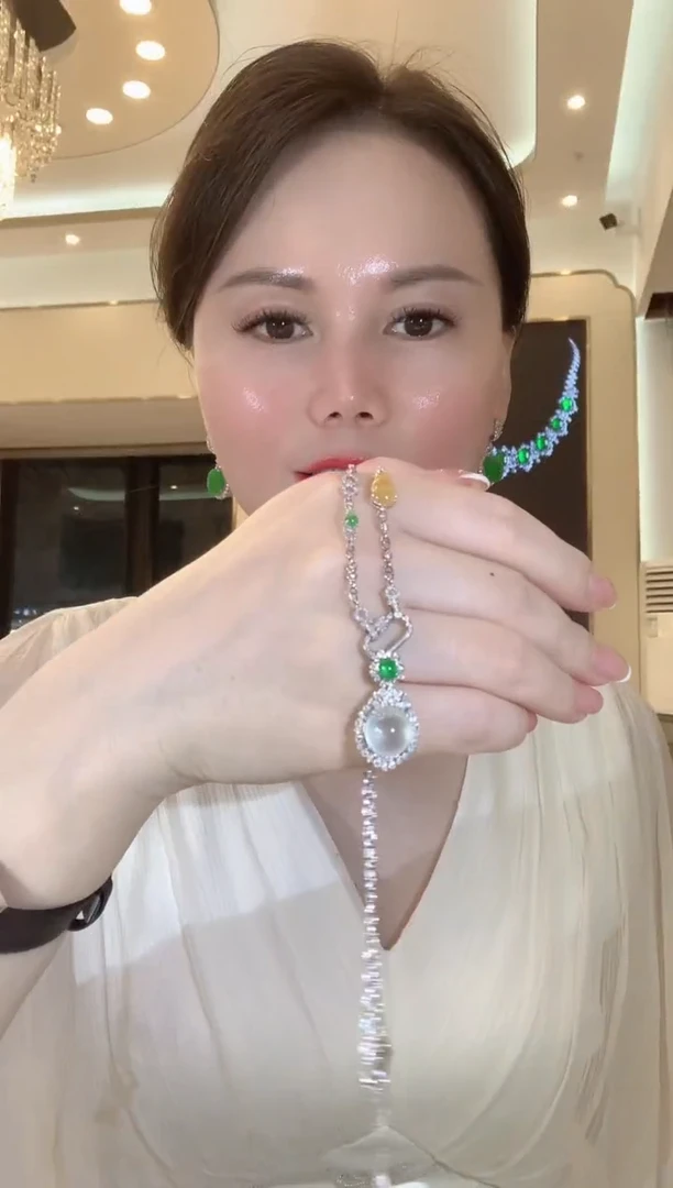 套链18K金镶嵌翡翠C91