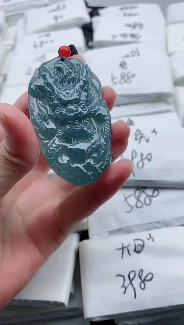 颈饰未镶嵌翡翠8