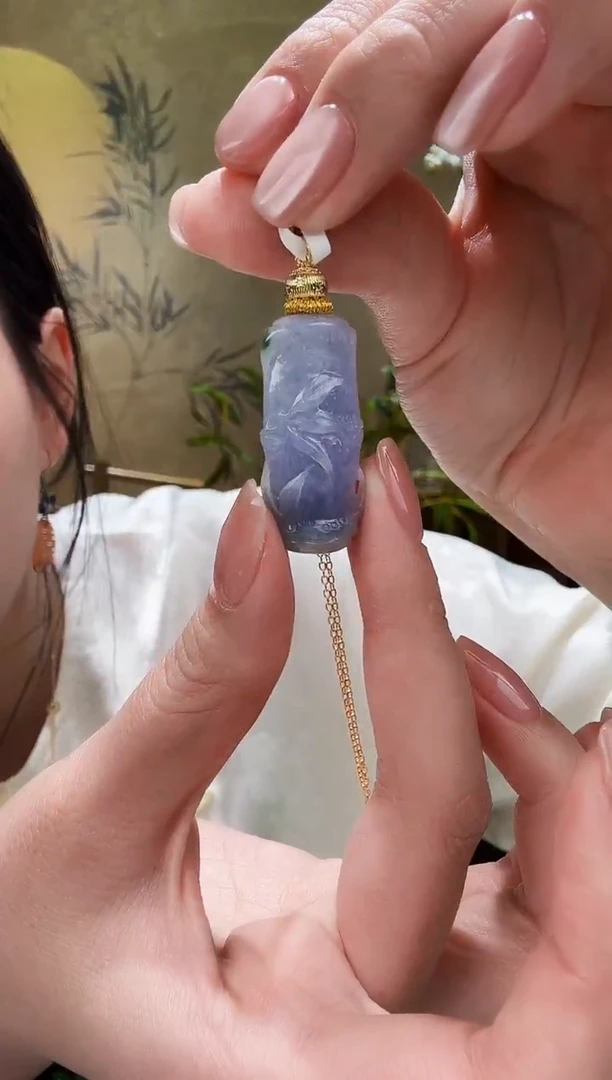 颈饰未镶嵌翡翠吊坠