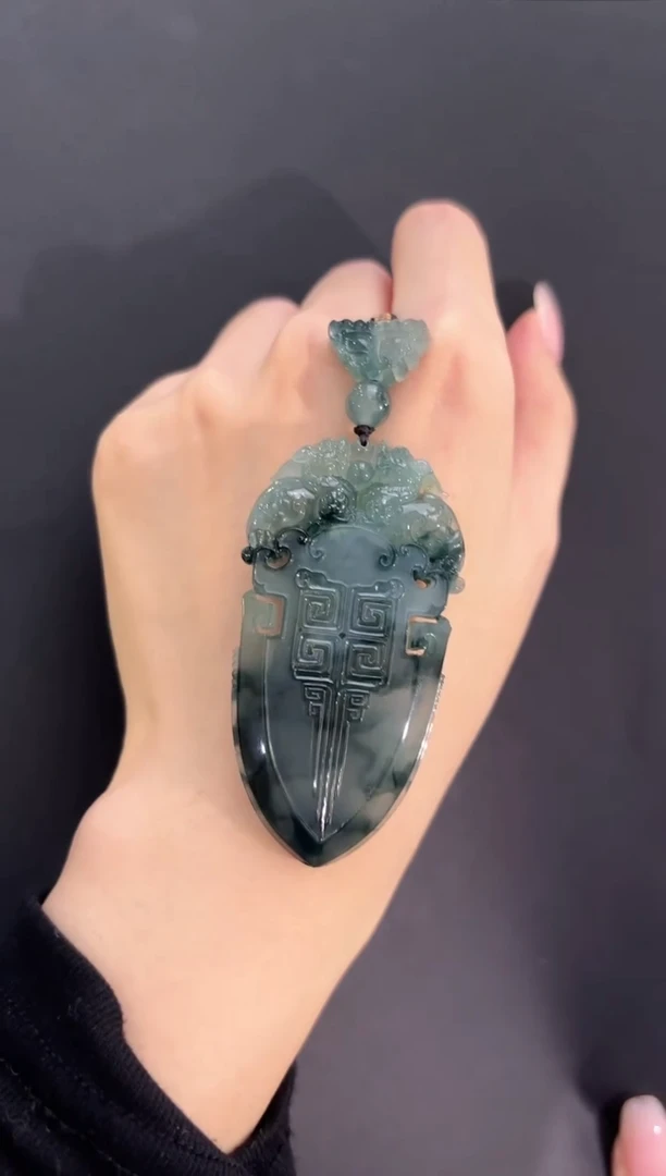 吊坠(不含链)未镶嵌翡翠回字纹吊坠多人不退不换