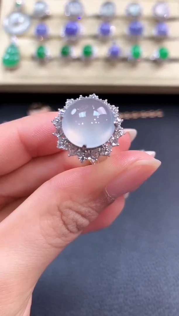 【闪购商品】翡翠戒指18K金镶嵌b133