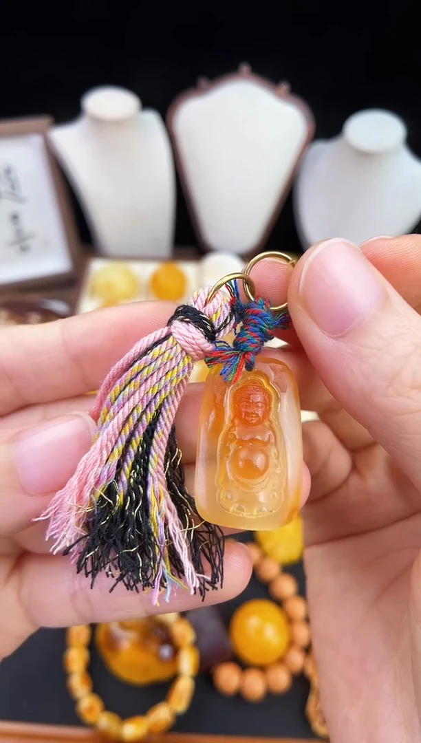 琥珀未镶嵌珠宝奇石柒月