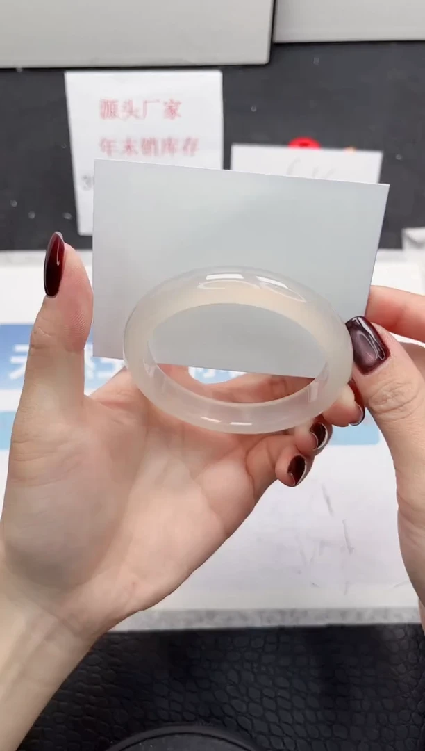 【闪购商品】石英质玉手镯未镶嵌173-56.5