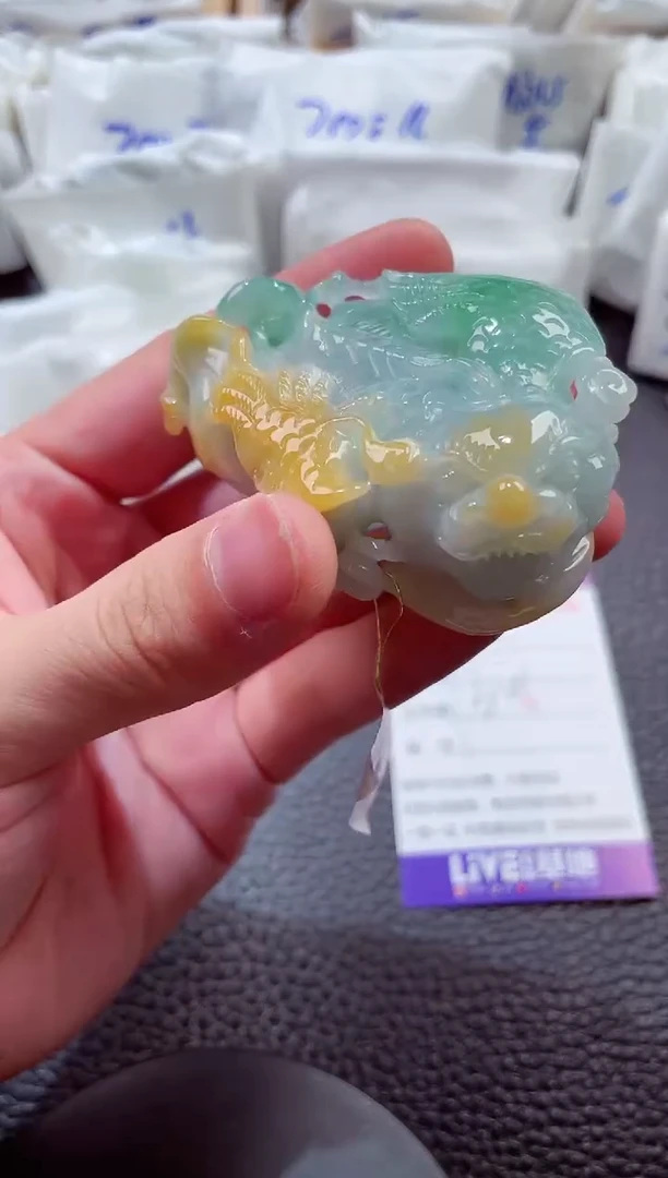 颈饰未镶嵌翡翠00004084