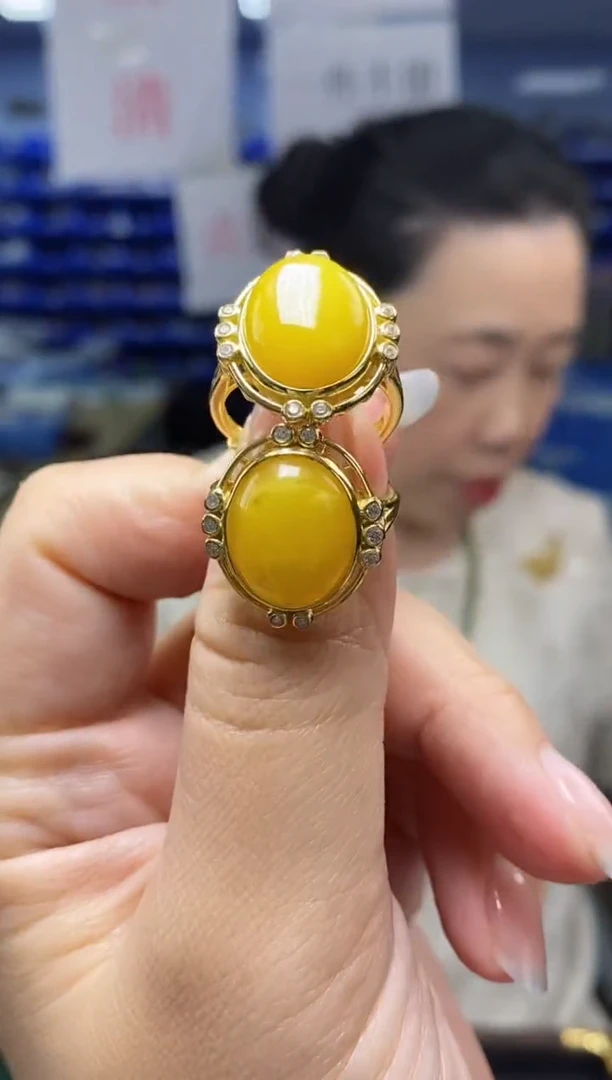 银S925镶嵌蜜蜡戒指多样性发货发其一