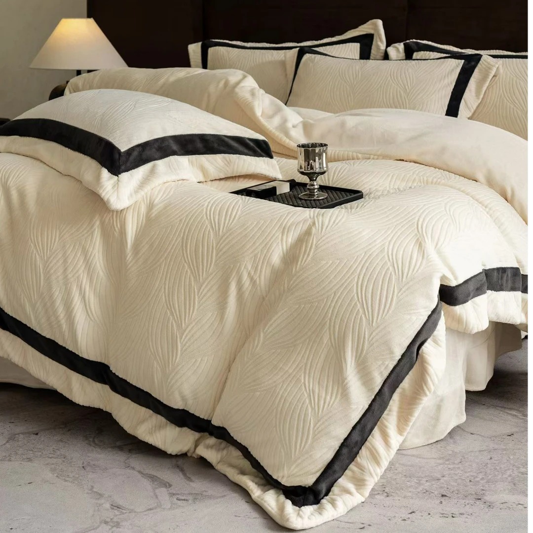 【特】高端轻奢简约雕花绒牛奶绒四件套加厚保暖冬季床上用品防静电