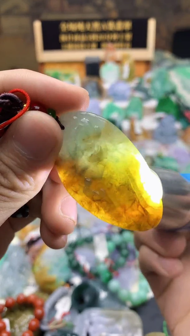 颈饰未镶嵌翡翠天然A货翡翠