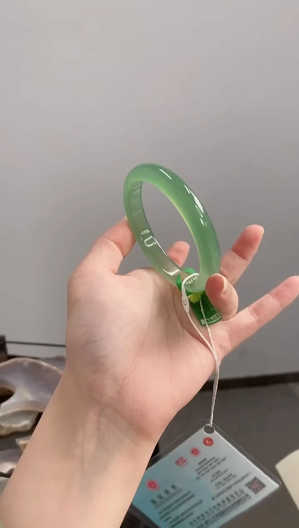 手镯玛瑙/玉髓未镶嵌60-61圈