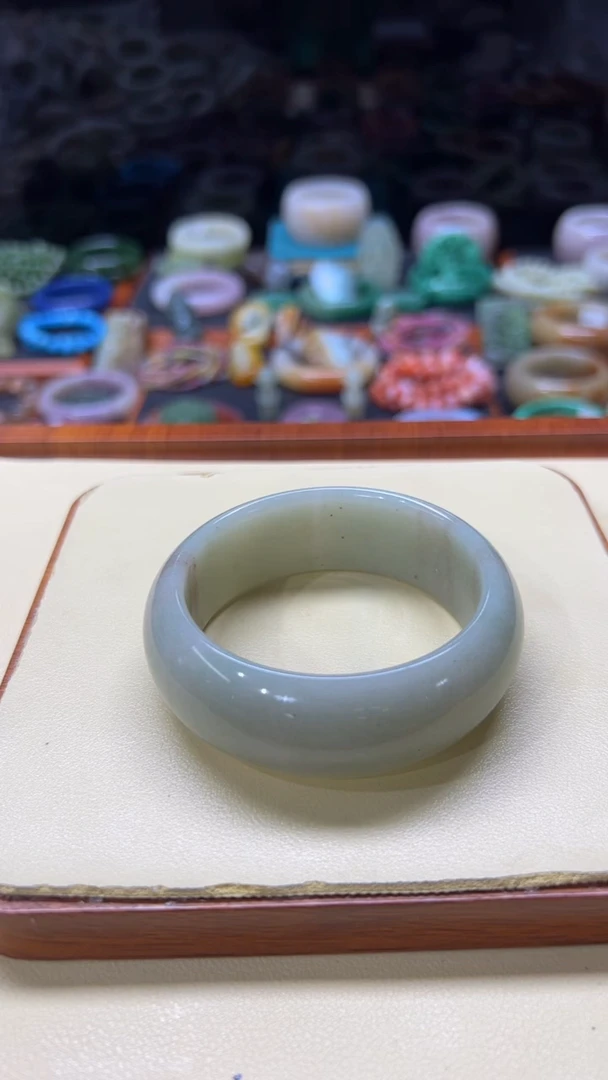 未镶嵌手镯石英质玉乐*寰102