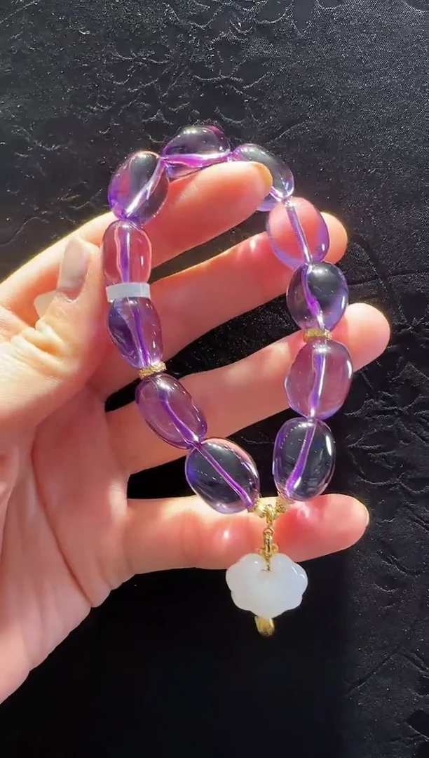 18K金镶嵌手串水晶珠宝原创直播间