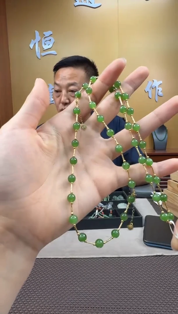 和田玉18K金镶嵌颈饰项链