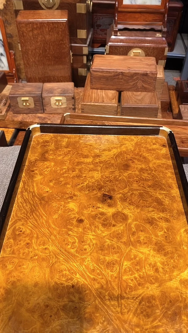 香樟木严**…大茶盘一个