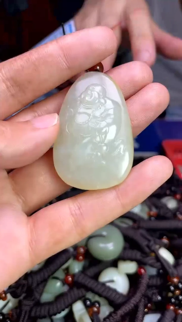 未镶嵌和田玉挂件1