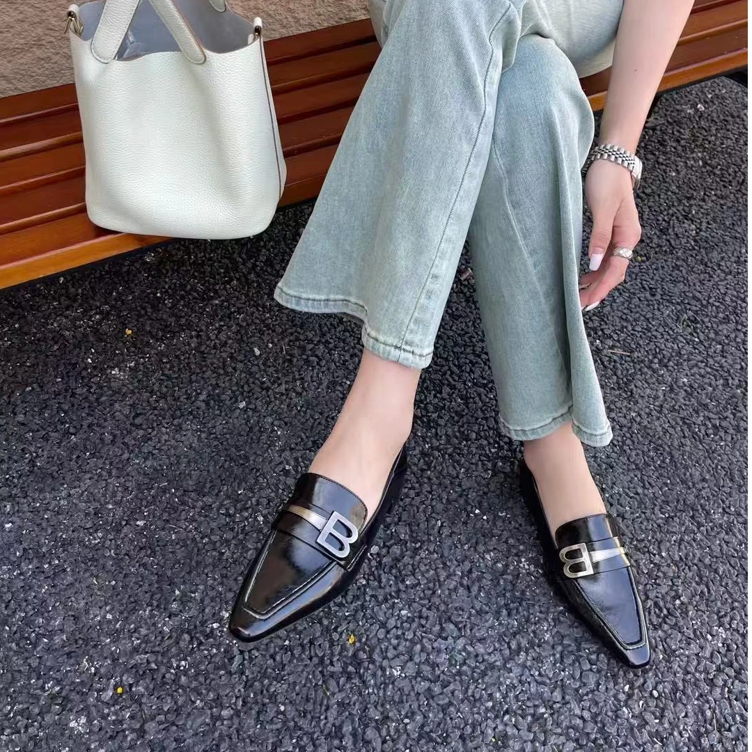 法式尖头低跟通勤女士秋季新款平底浅口黑色粗跟软底单鞋D101-1