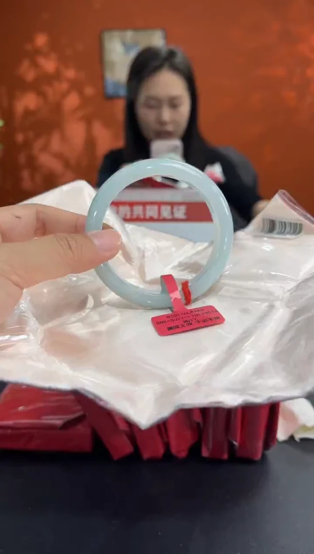 未镶嵌手镯翡翠6