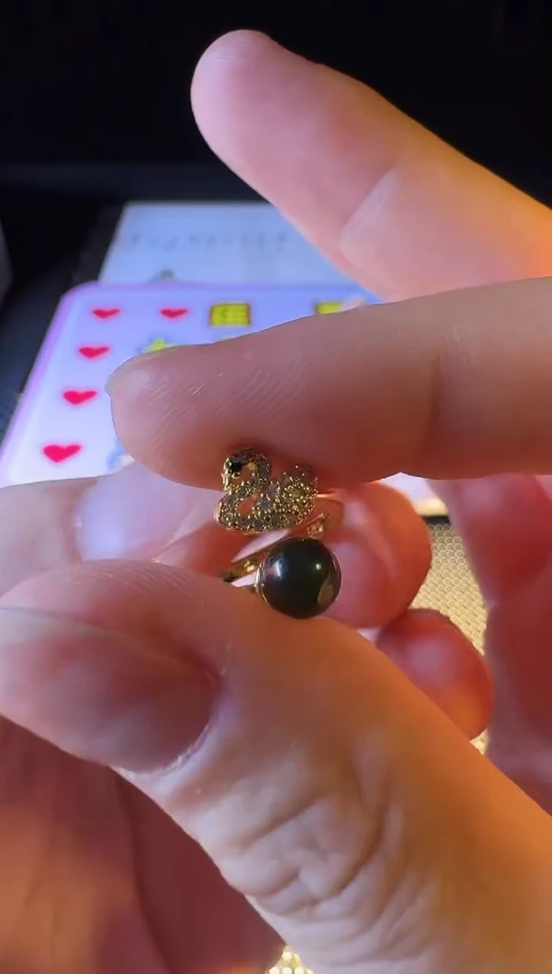 未镶嵌琥珀裸石戒指