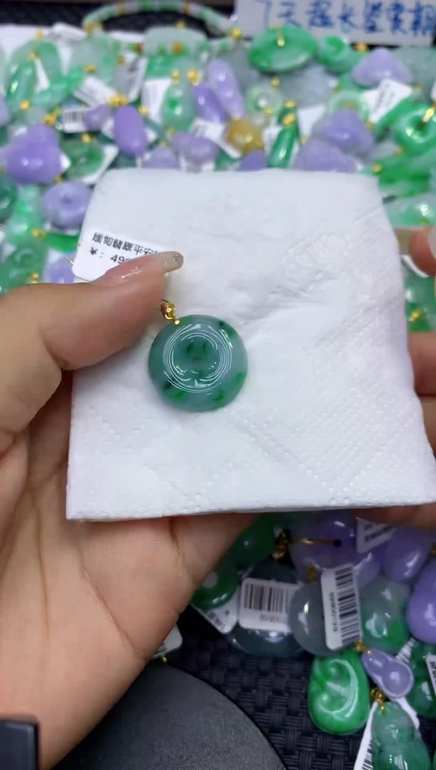 颈饰未镶嵌翡翠天然缅甸A货翡翠