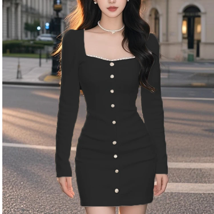 富家千金黑色方领单排扣长袖连衣裙新款名媛高级感小个子包臀短裙