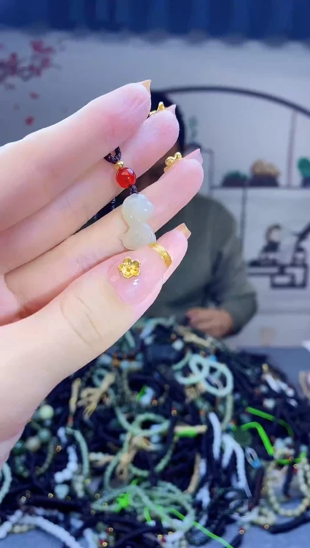 颈饰未镶嵌和田玉多样性发拍一发一