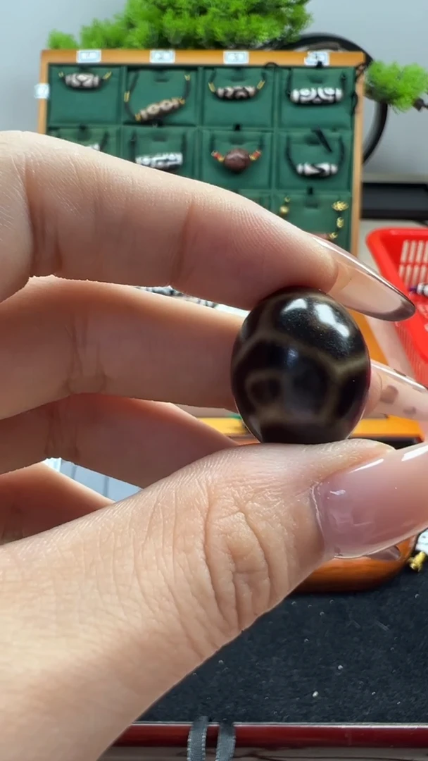 玛瑙/玉髓（覆膜）颈饰未镶嵌159.（微瑕）