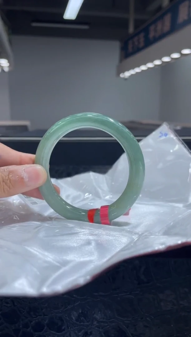 未镶嵌手镯翡翠5