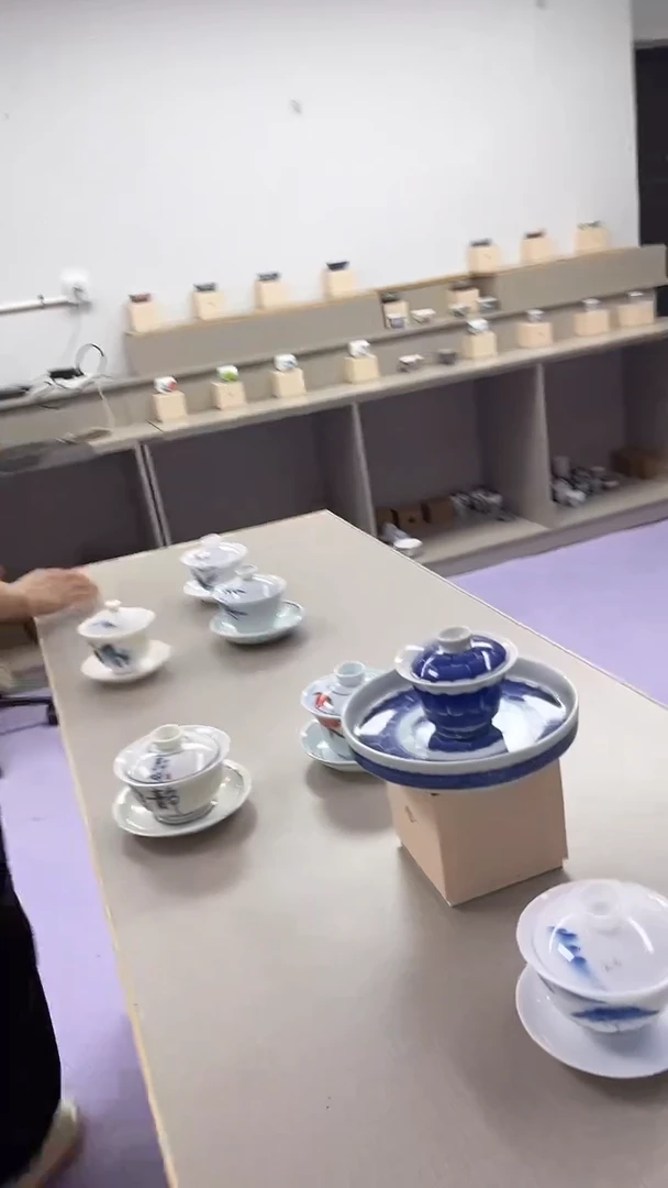 景德镇高温烧佛莲盖碗