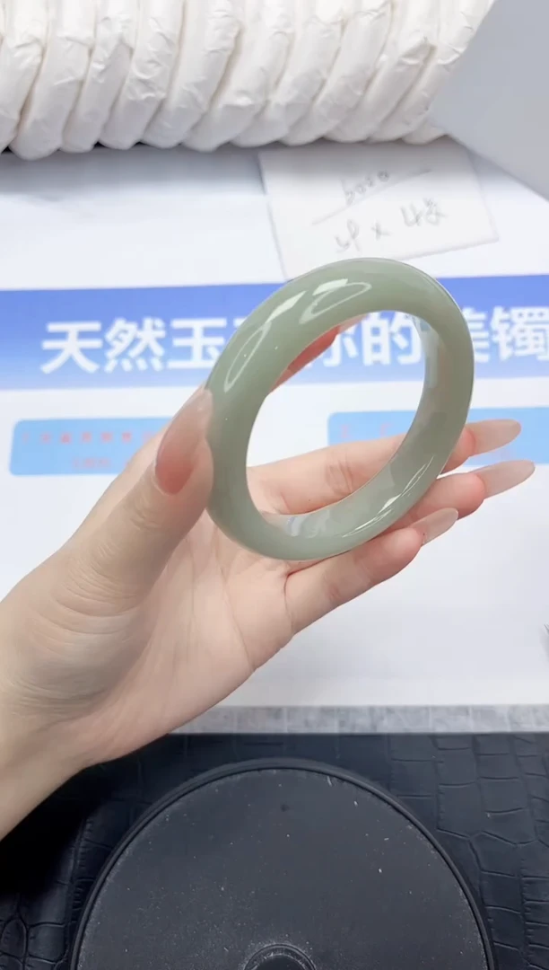 未镶嵌手镯石英质玉78-52.1