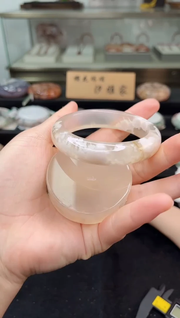 未镶嵌手镯石英质玉56圈口（赠品镯心）6648640