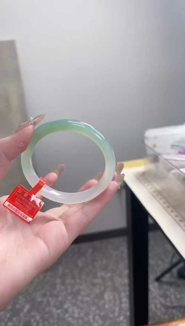 【闪购商品】玛瑙/玉髓手镯未镶嵌54-55圈 需要包容