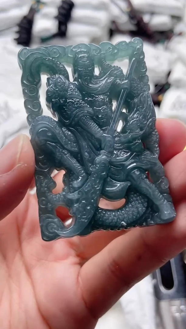 翡翠未镶嵌颈饰8888888888