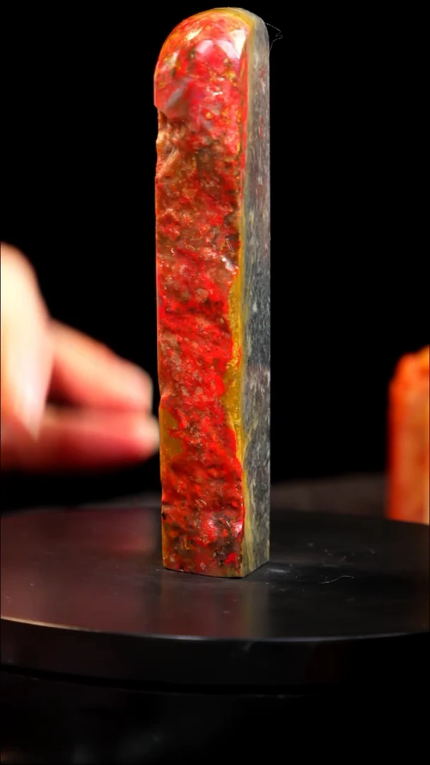 鸡血石刘关张鸡血石