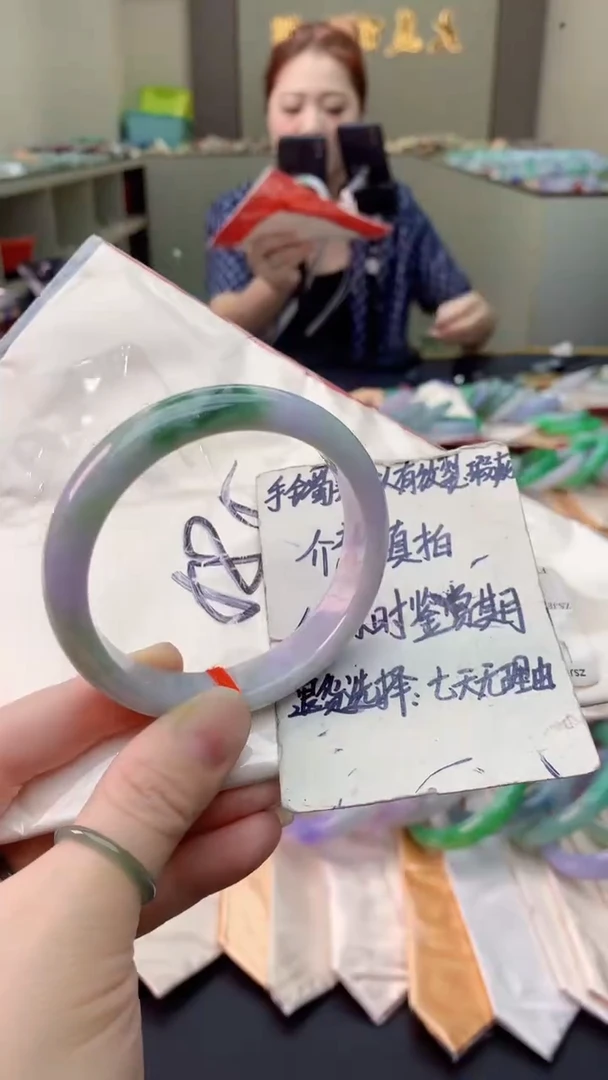 翡翠手镯未镶嵌0063371618