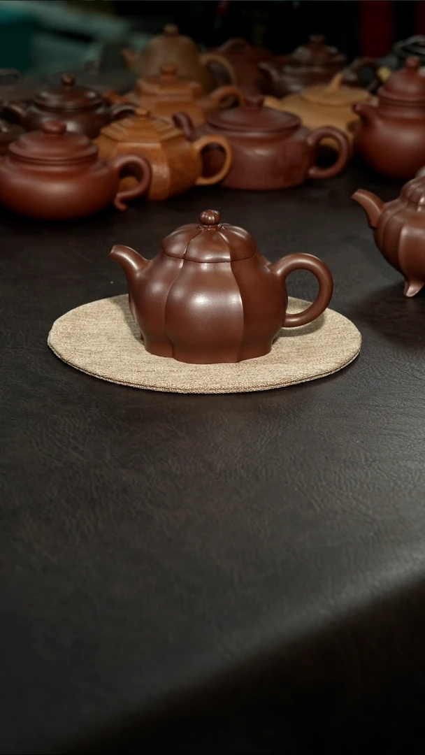 茶壶紫砂印莲，汪陶全手工，老紫泥200cc