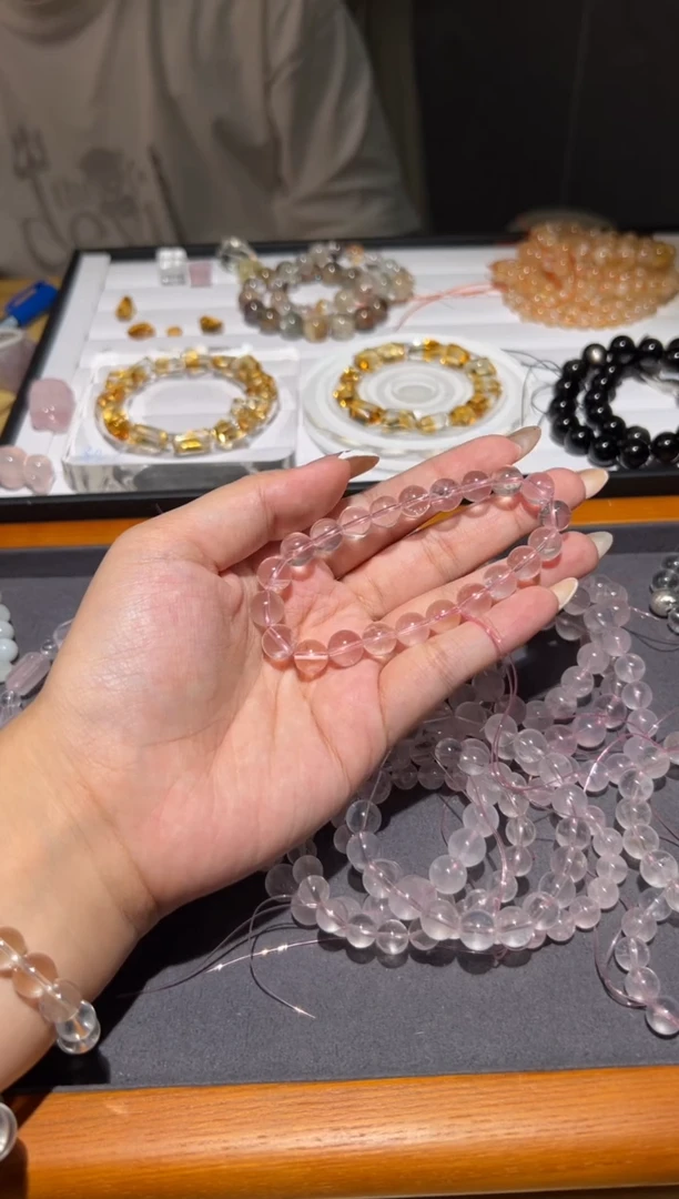 芙蓉石手链未镶嵌9mm粉水晶手串