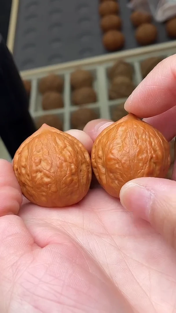 把件文玩核桃瓷娃娃
