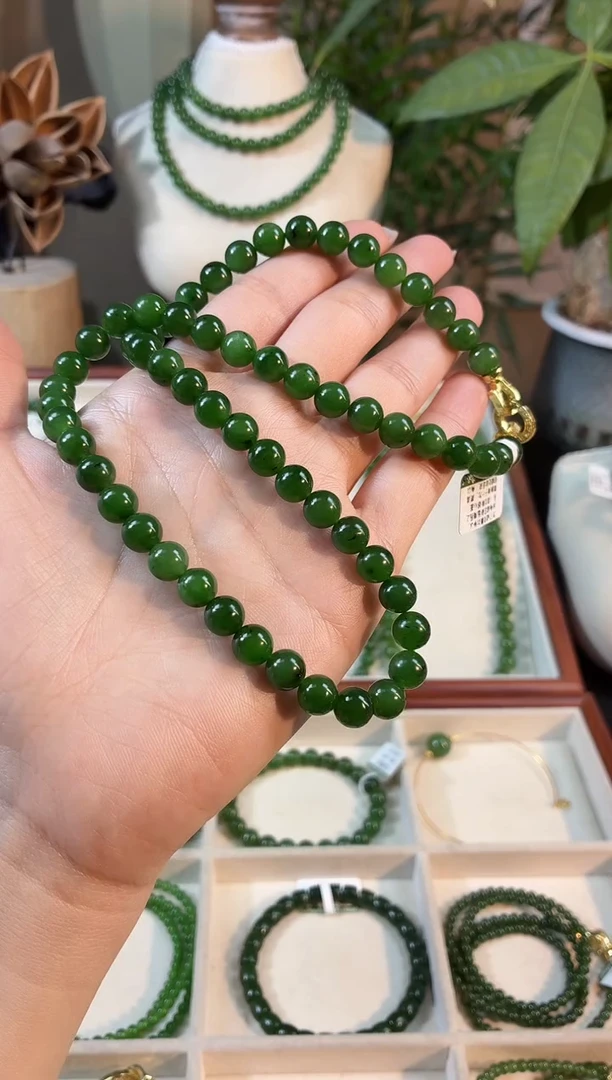 颈饰未镶嵌和田玉（碧玉）8辣阳绿微矿锁骨链