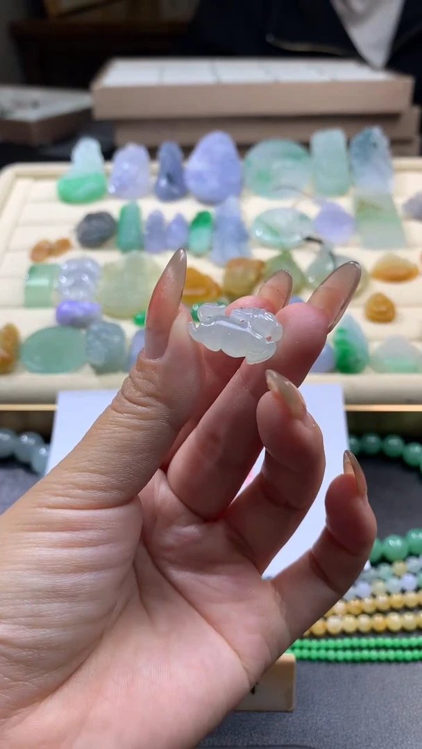 【闪购商品】定制翡翠未镶嵌翡翠