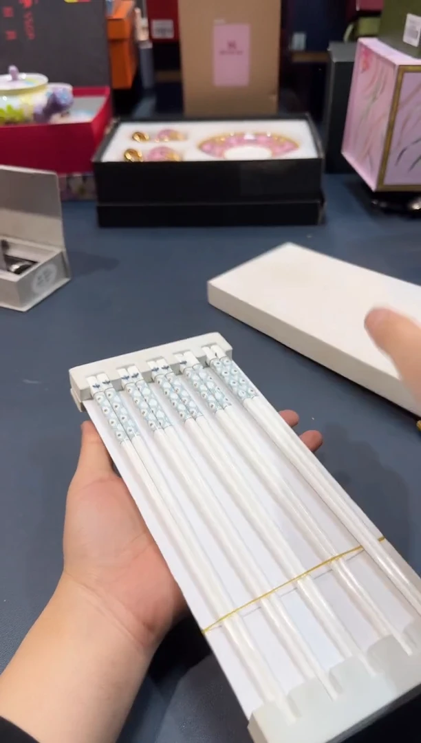 【闪购商品】碗B824-H1798全场正品，京东包邮