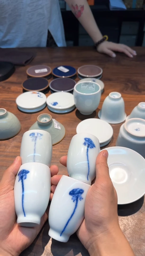 刘钦莹 天予汝釉青花 福气杯