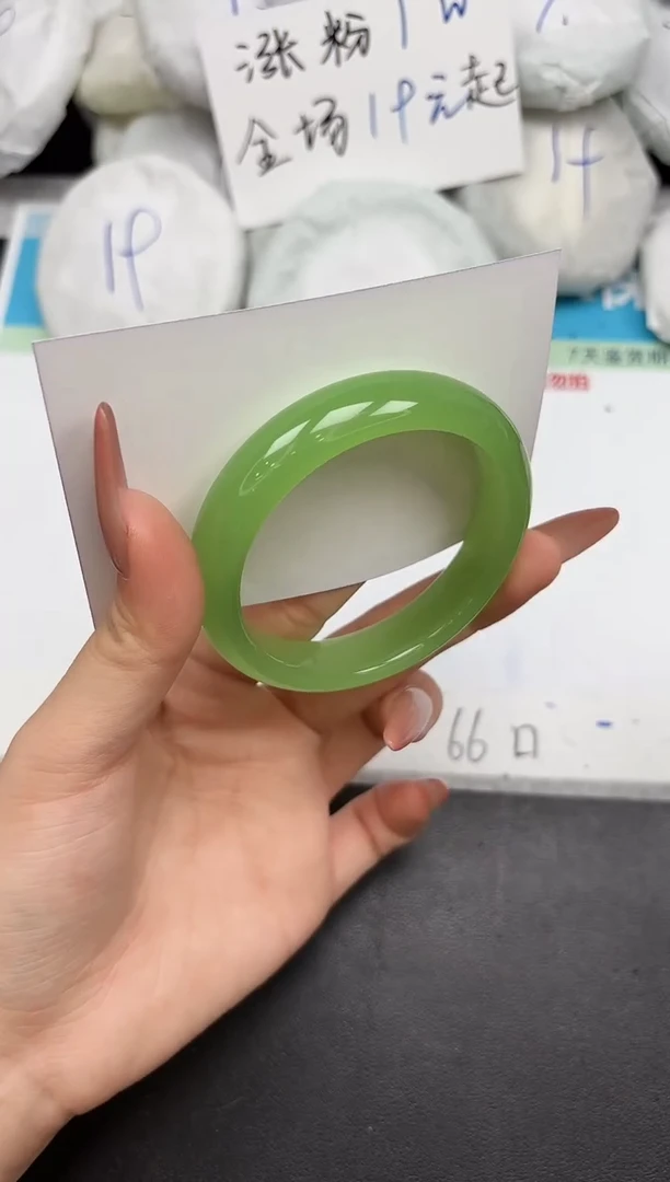 未镶嵌手镯石英质玉58-55-56