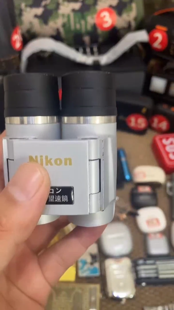 瓷片闪购商品 如图所示
